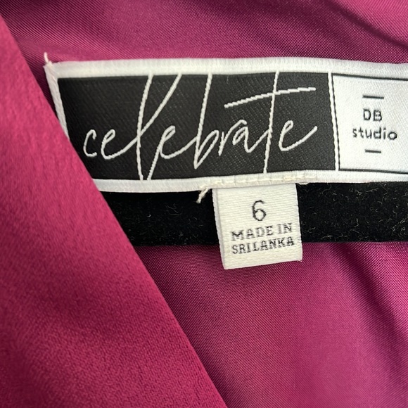 David Bridal Flutter Sleeve Crepe Satin Ruffle  Dress in Wine F20209 Size 6 - Picture 5 of 6